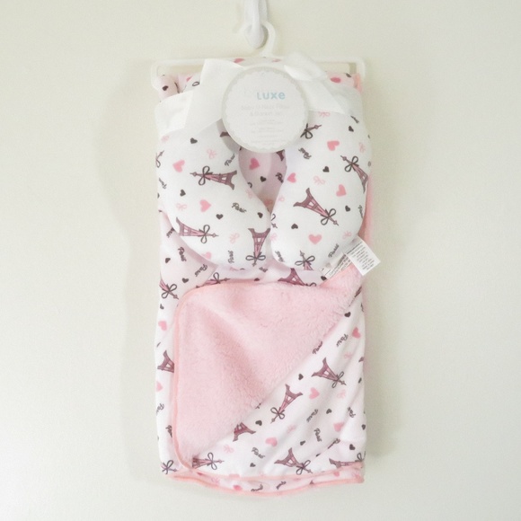 baby blanket with neck pillow